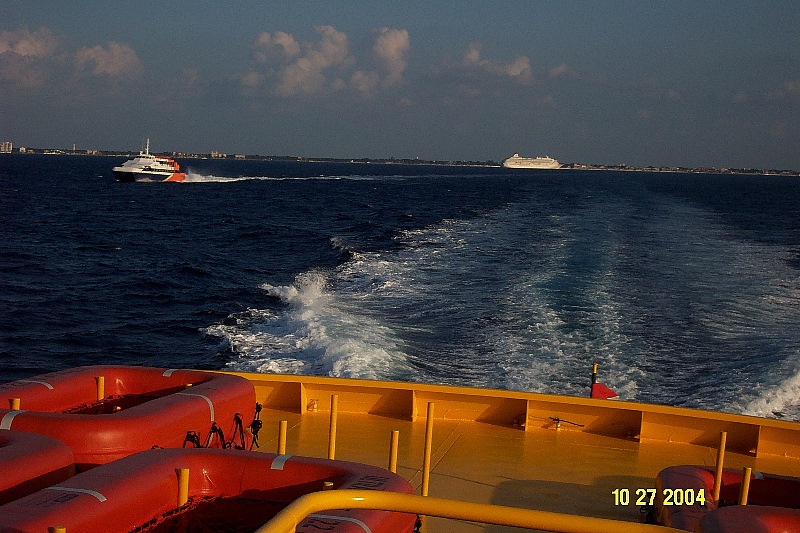 072 Leaving Cozumel.JPG