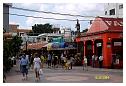 066shoppingincozumel.jpg